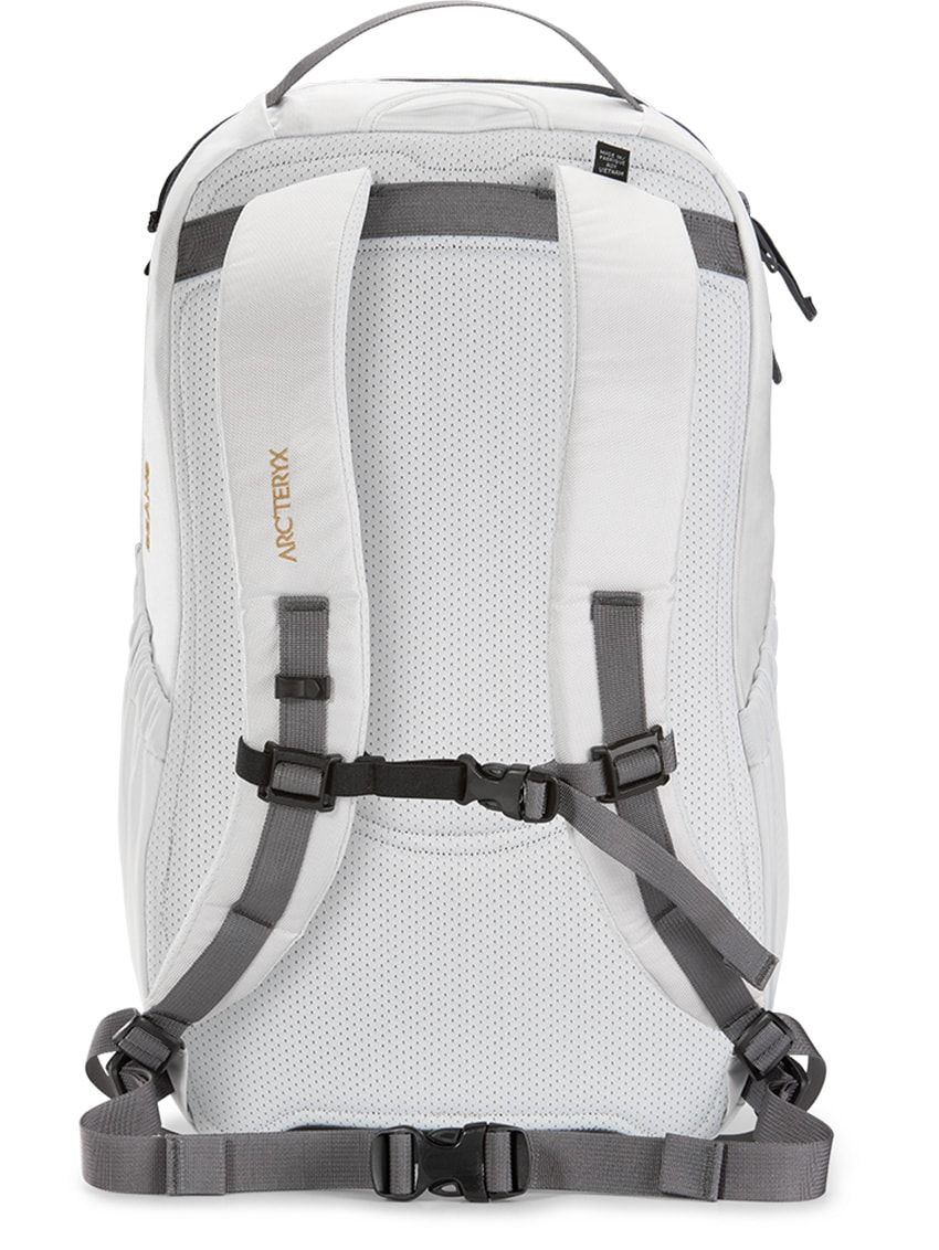 “金のアークテリクス”登場。恒例となったビームスコラボが辿り着いた次なるフェーズ - 14枚目の画像