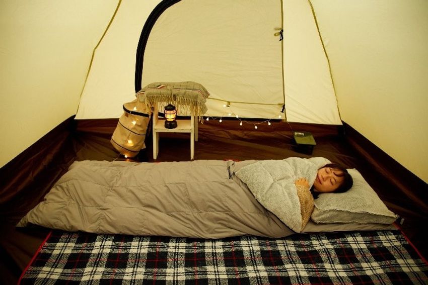 布団の老舗「西川」が本気で寝袋を作ったら、もうテントか寝室かわからなくなりそう - 7枚目の画像