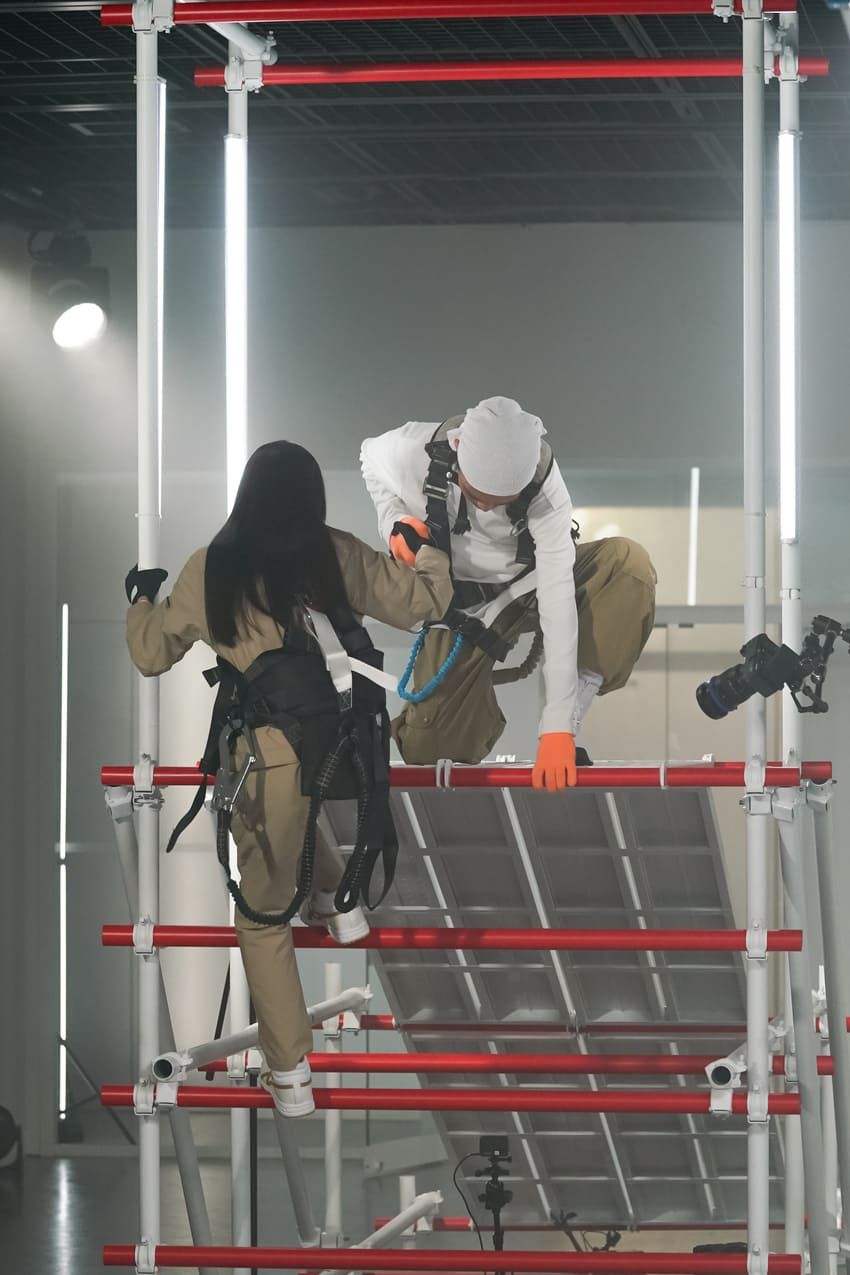 滝藤賢一が履いた“本物”のワークシューズ。「アシックス」が意外なファッションショーを開催 - 24枚目の画像