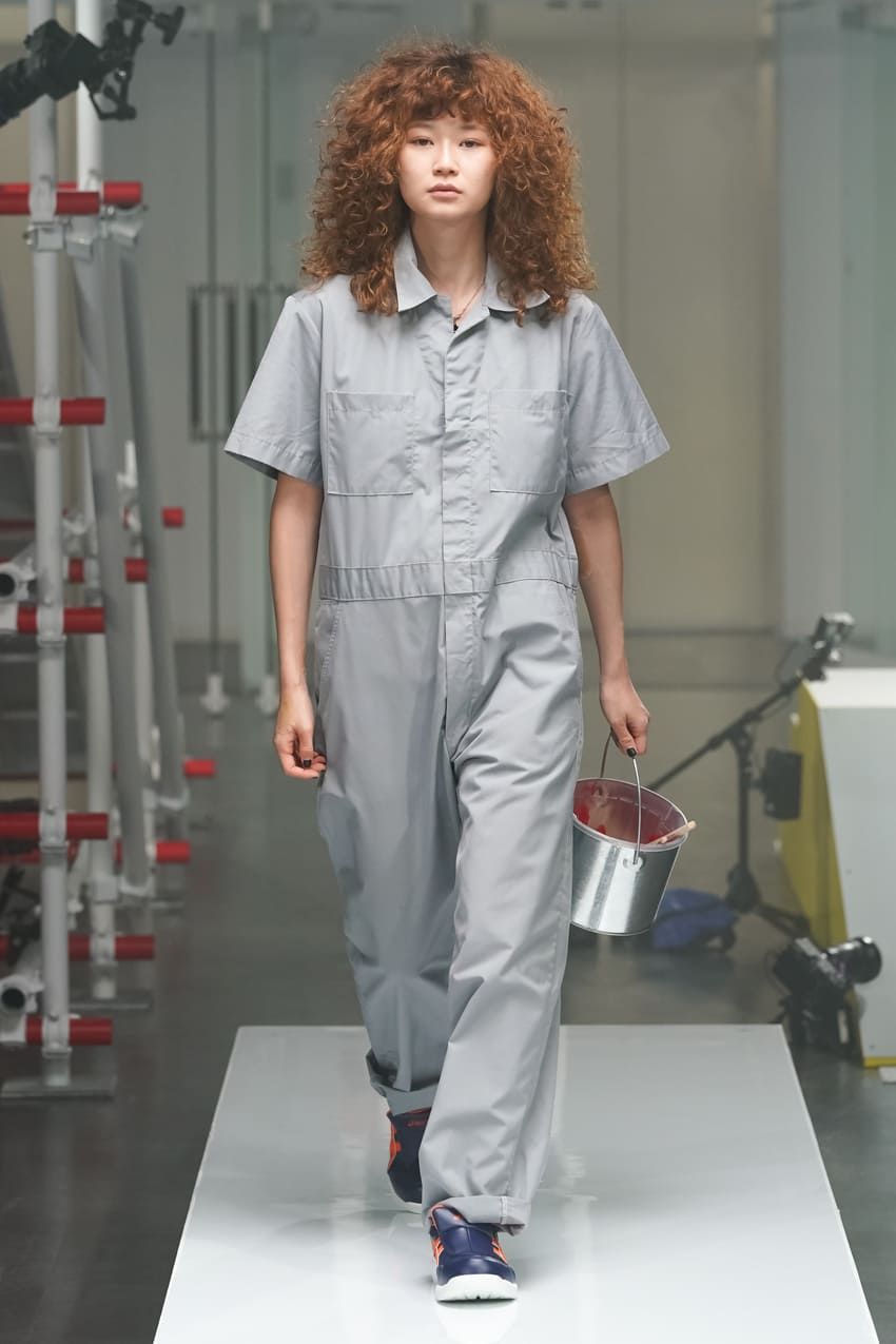 滝藤賢一が履いた“本物”のワークシューズ。「アシックス」が意外なファッションショーを開催 - 18枚目の画像