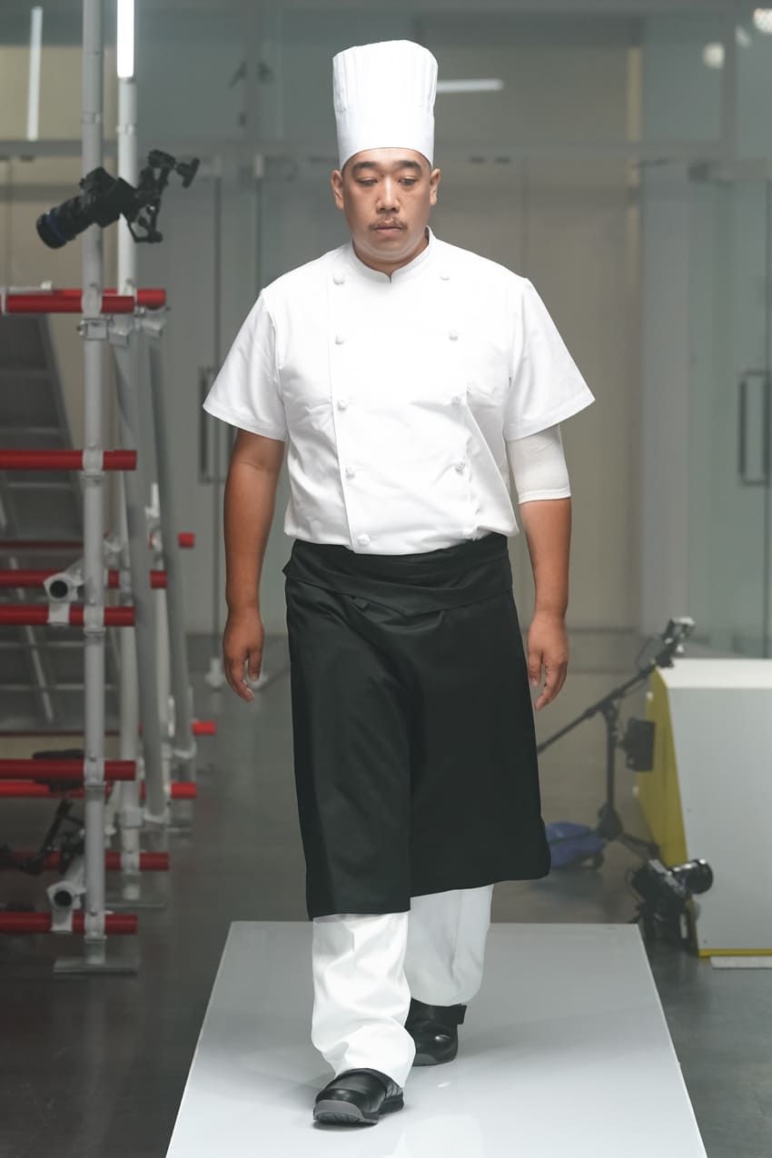 滝藤賢一が履いた“本物”のワークシューズ。「アシックス」が意外なファッションショーを開催 - 16枚目の画像