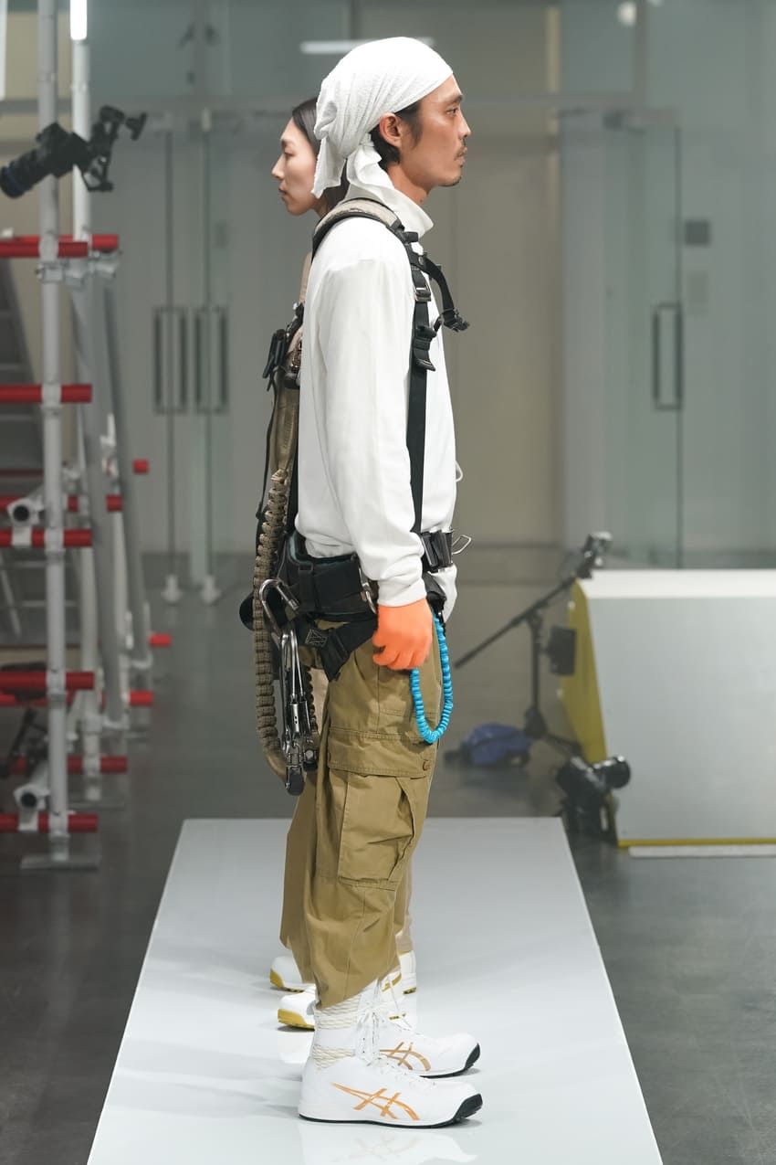 滝藤賢一が履いた“本物”のワークシューズ。「アシックス」が意外なファッションショーを開催 - 22枚目の画像