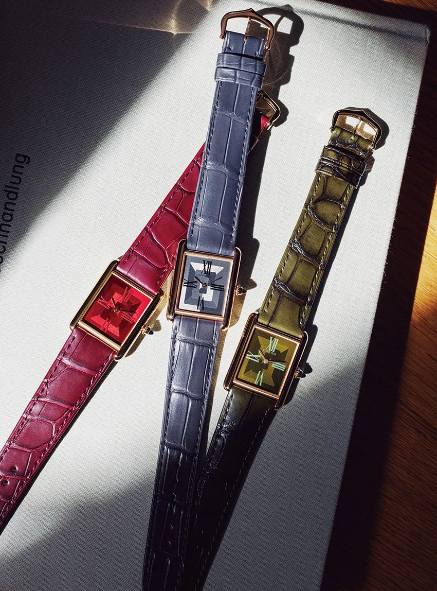 カルティエ「タンク」がアートな顔付きに。日本限定色も含め、奥行きある新コレクション - 1枚目の画像