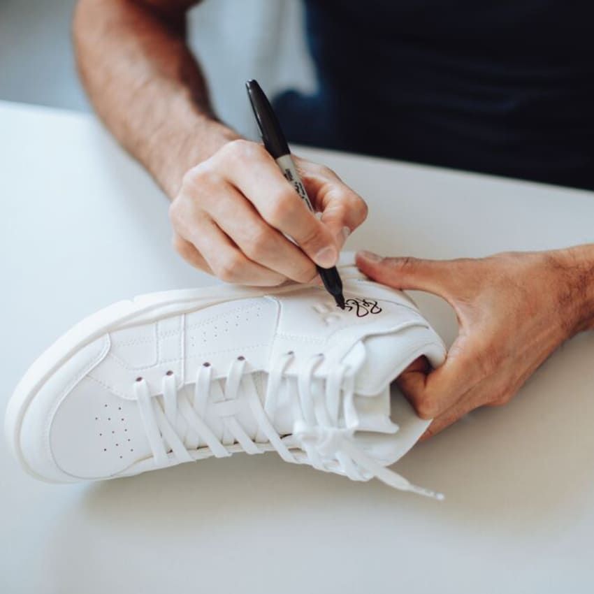 KITH限定の「On」は創業者ロニー・ファイグと“イニシャルつながり”のコートスニーカーだった - 6枚目の画像