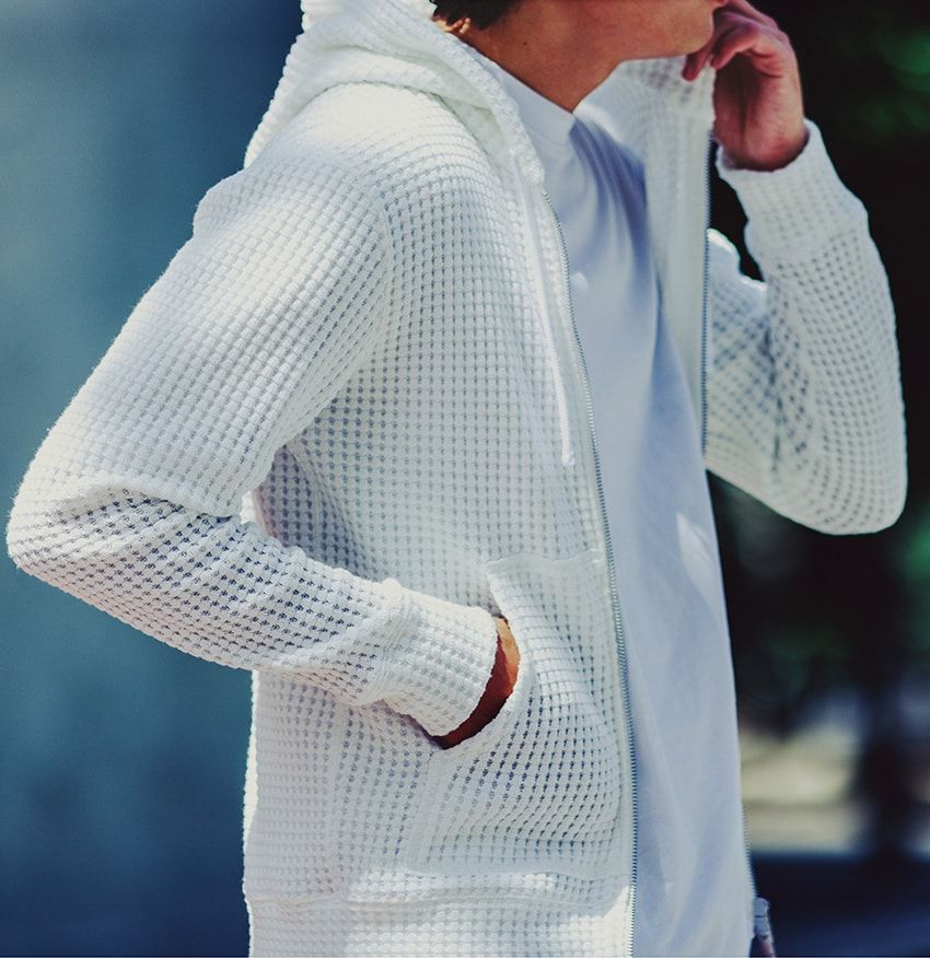 日々忙しい大人が、休日リラックスできる服。気持ち良さを求めた2つの選択肢 - 3枚目の画像