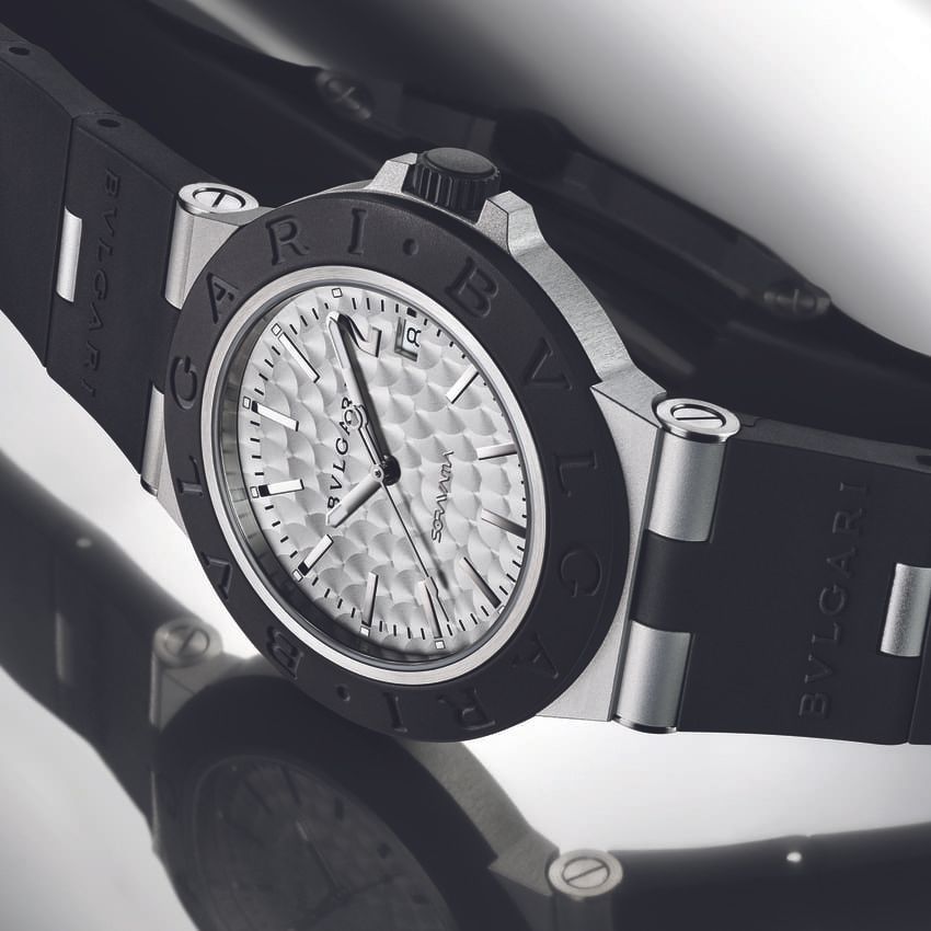 「ブルガリ」がアーティスト空山基モデルを発表。限定1000本のアートなブルガリ アルミニウム - 4枚目の画像