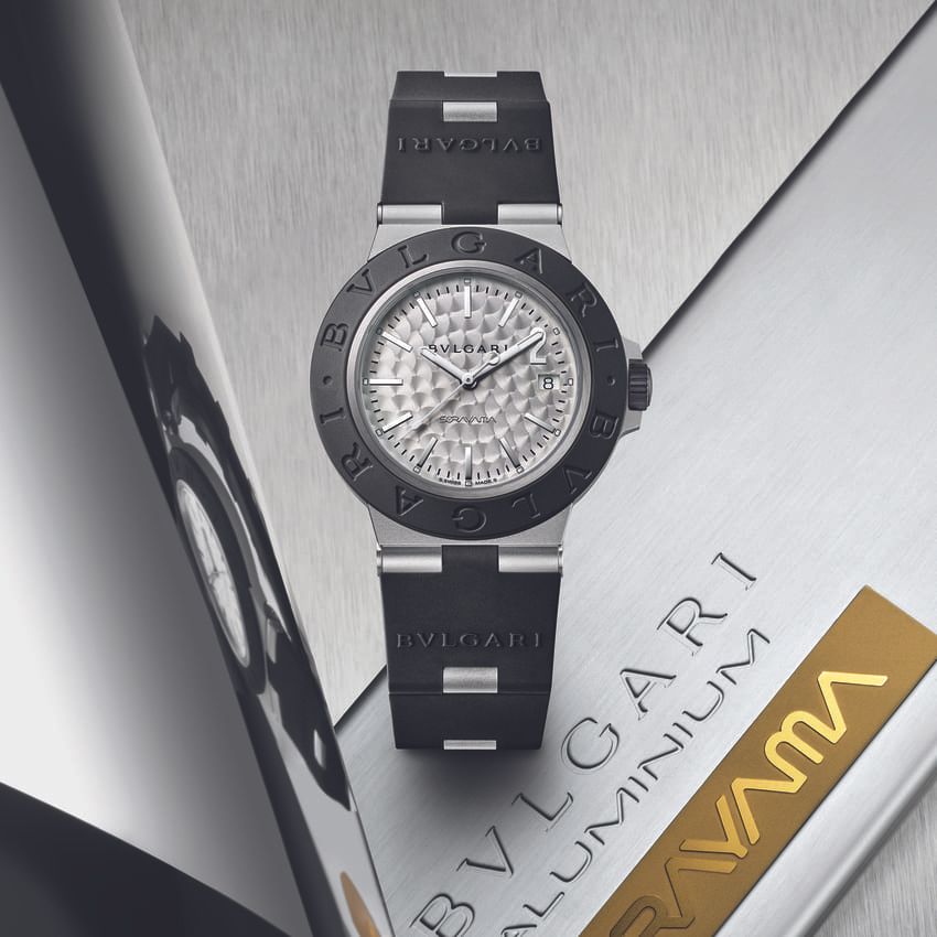 「ブルガリ」がアーティスト空山基モデルを発表。限定1000本のアートなブルガリ アルミニウム - 3枚目の画像