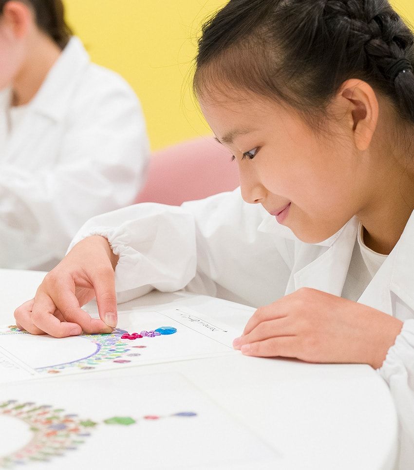 キッザニア東京に「カルティエ」が限定オープン中。約30分で子供が得られる仕事体験の中身 - 1枚目の画像