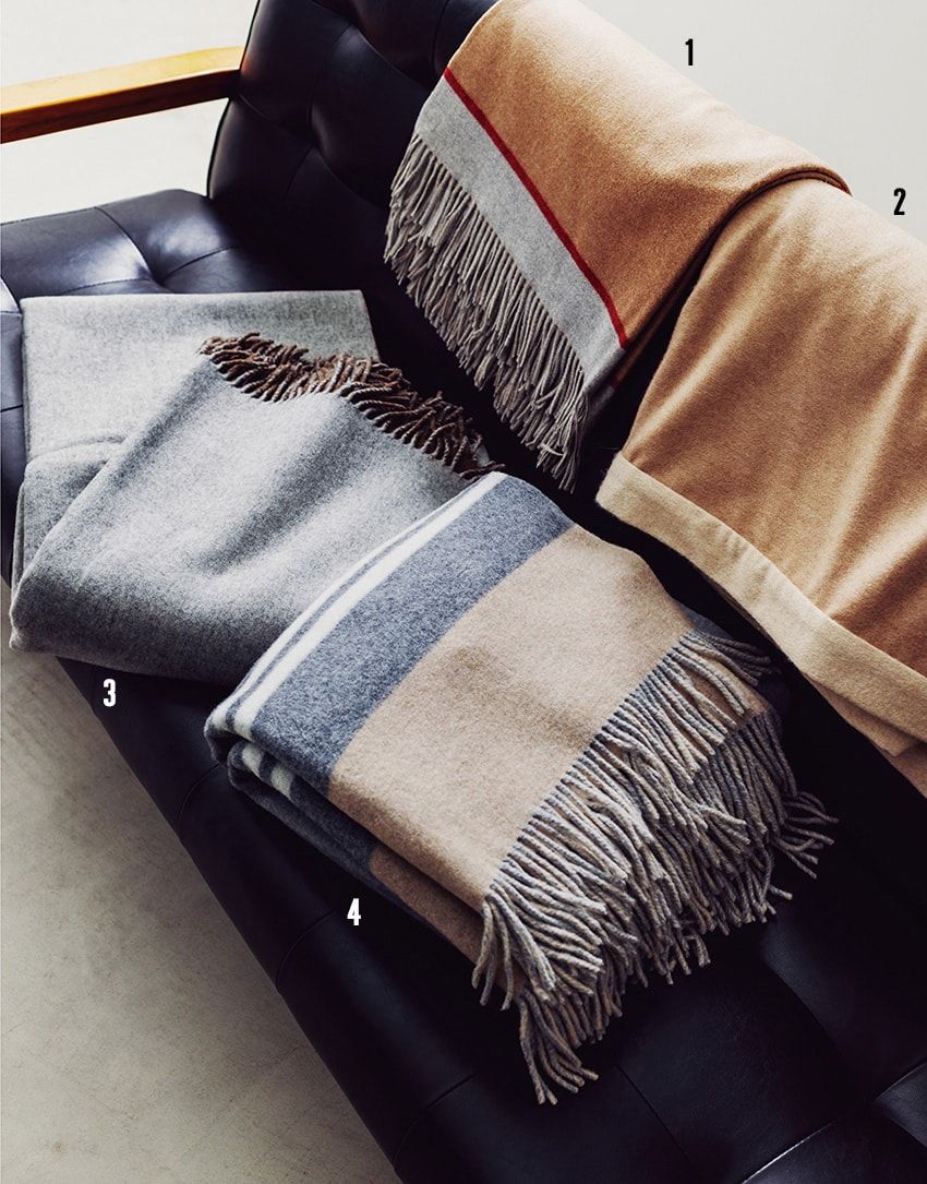 トロっとした質感がクセになる「ブルネロ クチネリ」のブランケットで冬に備えよ - 1枚目の画像