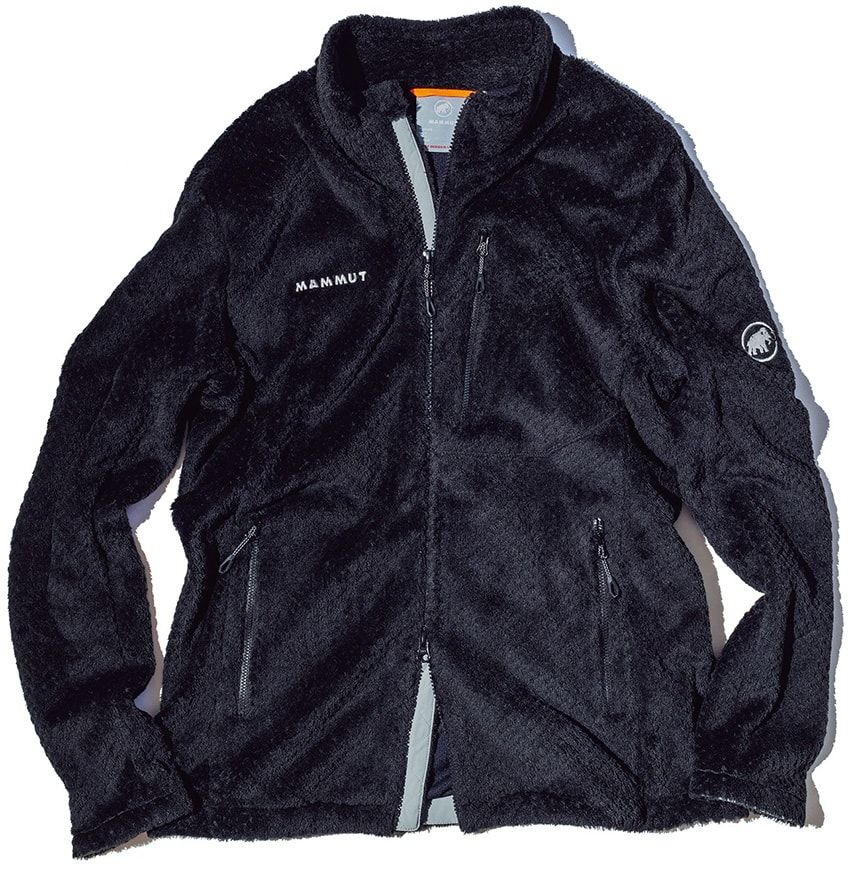 街でも着回せるアウトドア服は“黒一択”。推薦4ブランドのイットアイテム - 3枚目の画像