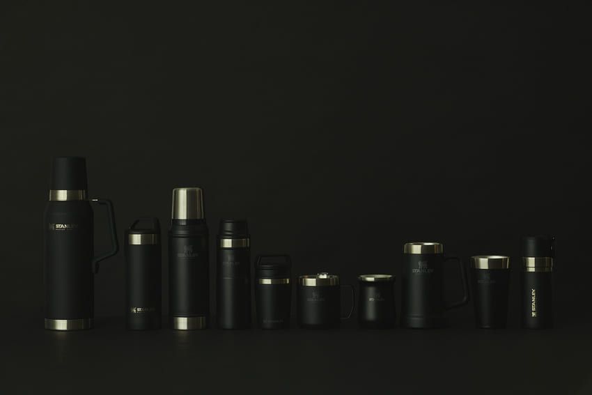 オールブラックの「スタンレー」。パーツからロゴまで“真っ黒”は意外となかったかも - 5枚目の画像