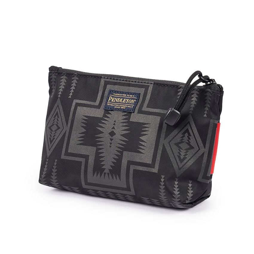 モノトーンのネイティブ柄がナイス。ペンドルトン×マンハッタンポーテージの調和は大人に味方する - 6枚目の画像