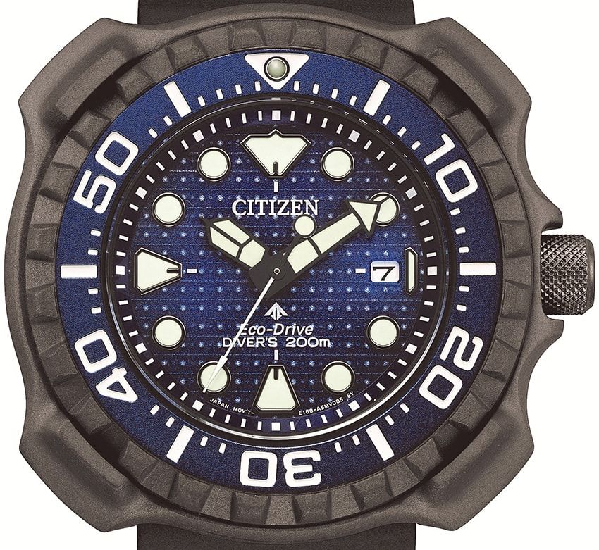名機のデザインを継承した黒×青のシチズン「プロマスター」、裏蓋にはジンベイザメの刻印が - 1枚目の画像