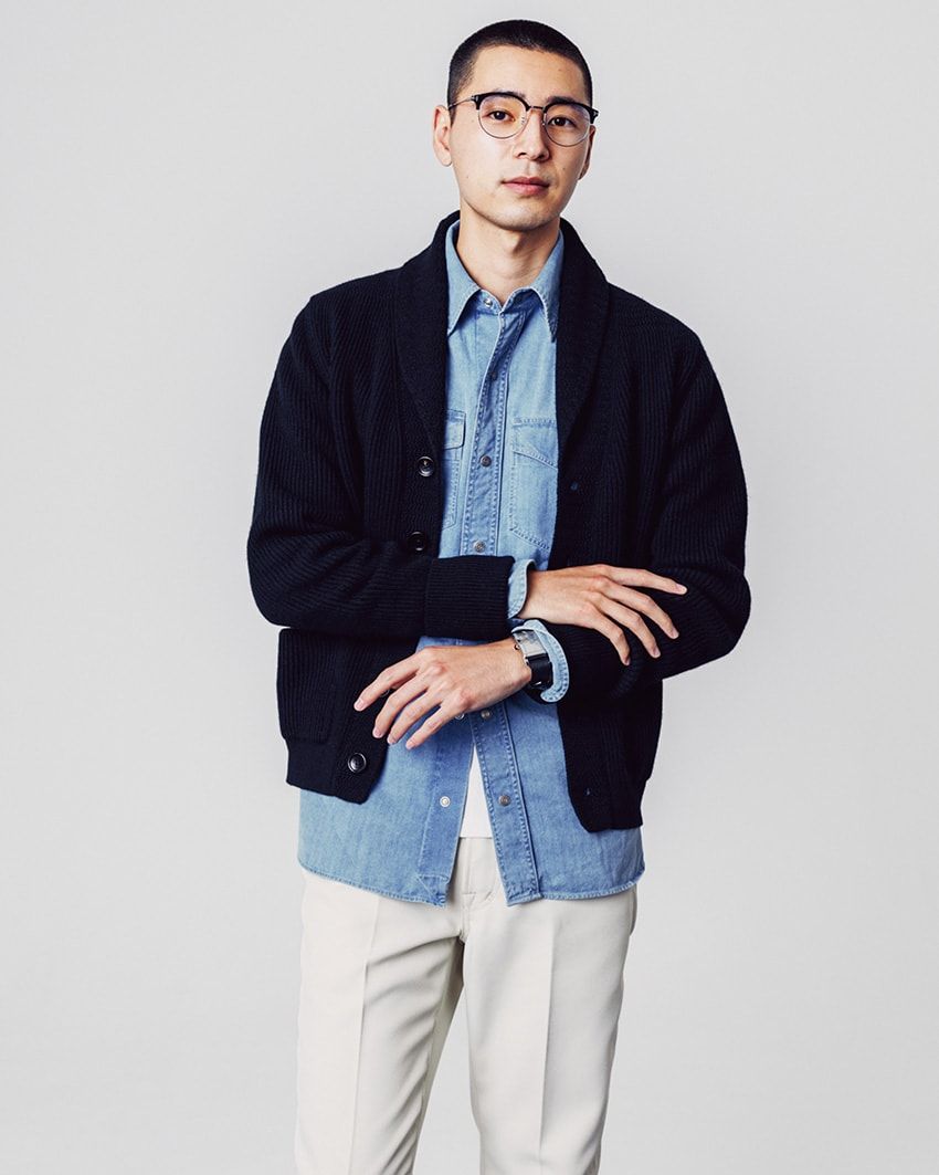 メンズカジュアルの定番品を着こなすポイントは、優しいと武骨の“甘辛MIX”だ - 1枚目の画像