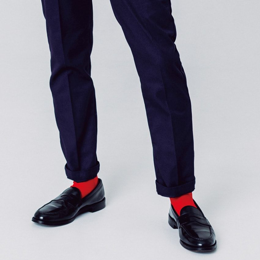 ニット一枚のコーディネイトを格好良くするポイント。Vネックを選んでジャストサイズで！ - 1枚目の画像