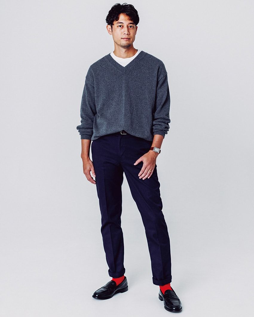 ニット一枚のコーディネイトを格好良くするポイント。Vネックを選んでジャストサイズで！ - 3枚目の画像