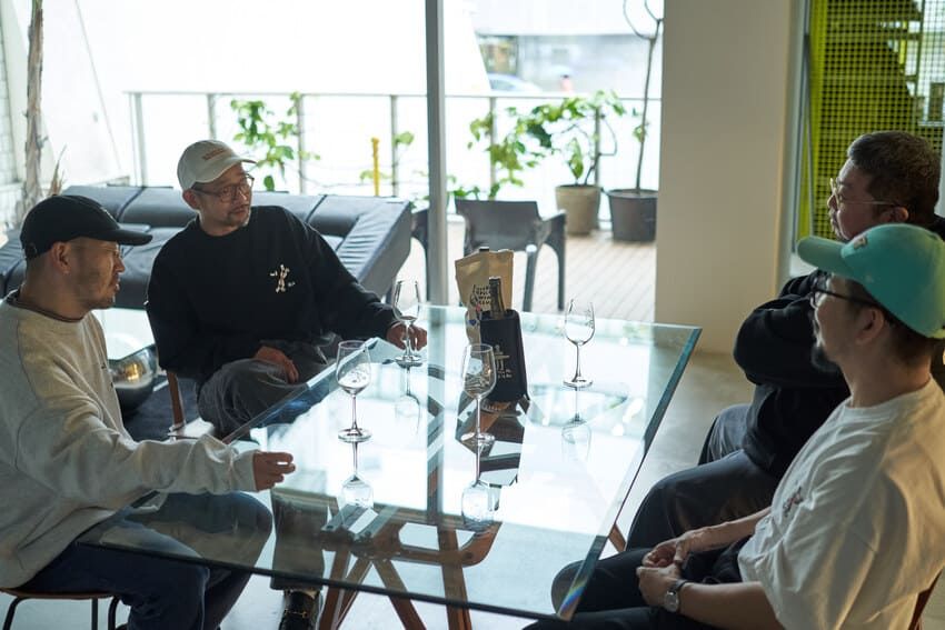 ナチュールワイン好きは今週末、美味しい一杯、洒落たTシャツ、ナイスなギアが揃う「WEEKENDService」へ - 12枚目の画像