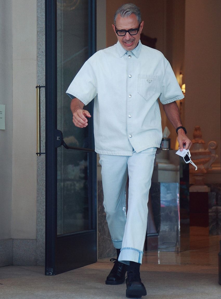 トム・ハンクスもティム・ロビンスもシブい！ 演技派海外スターのイケてる着こなしをパパラッチ - 1枚目の画像