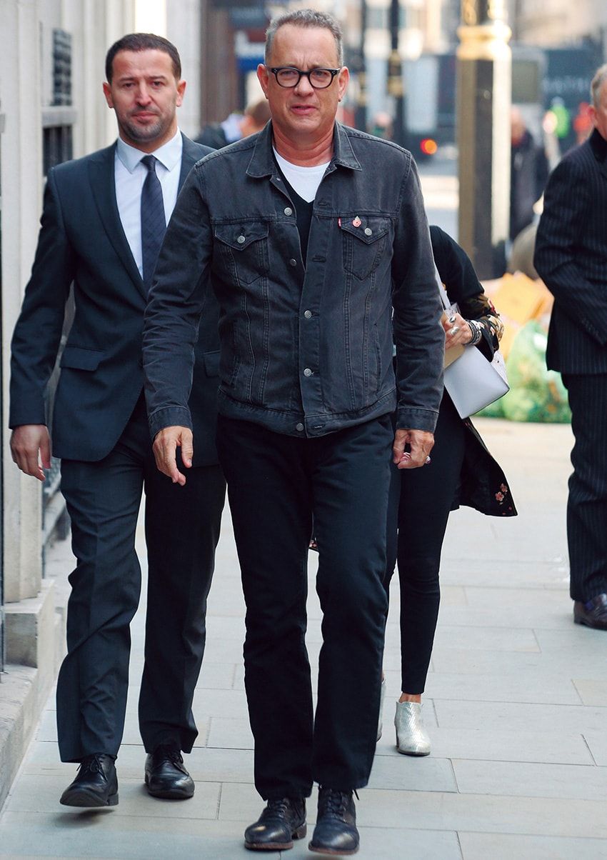 トム・ハンクスもティム・ロビンスもシブい！ 演技派海外スターのイケてる着こなしをパパラッチ - 5枚目の画像