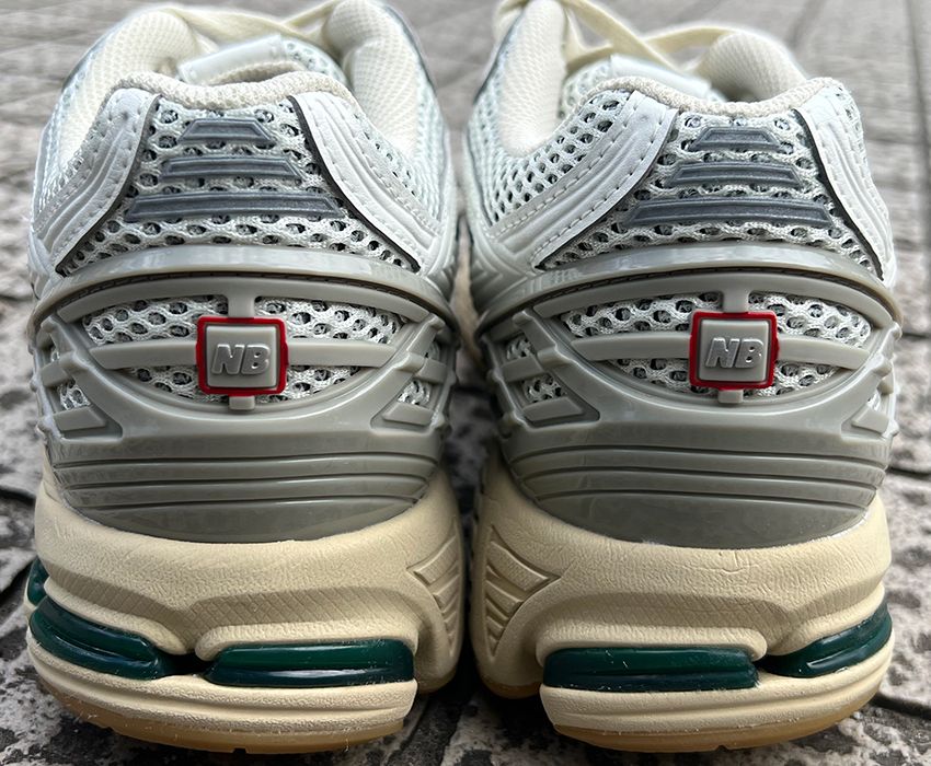 “Nロゴ”がシューレースに。ニューバランスの裏名作「1906」が進化して帰ってきた - 4枚目の画像