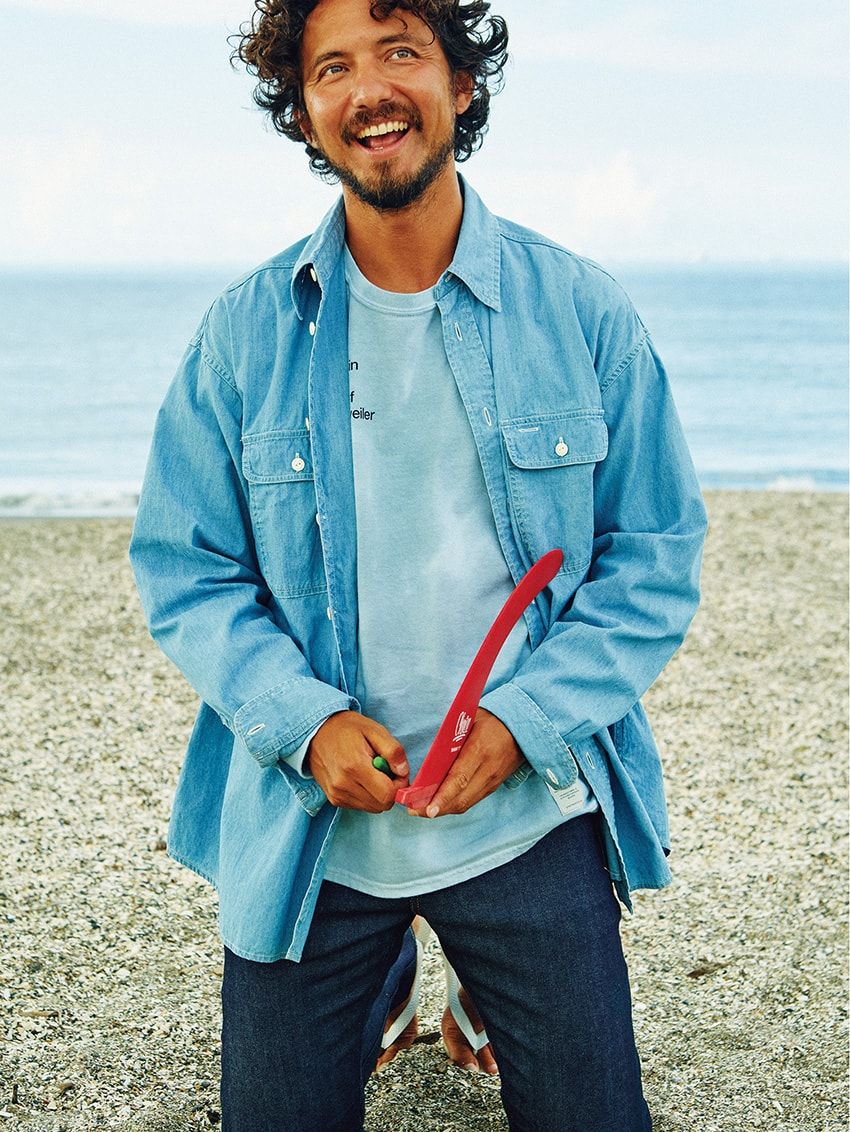 オーシャンズの原点「青」の秀逸コーデ集。象徴的なスタイリングをプレイバック - 5枚目の画像