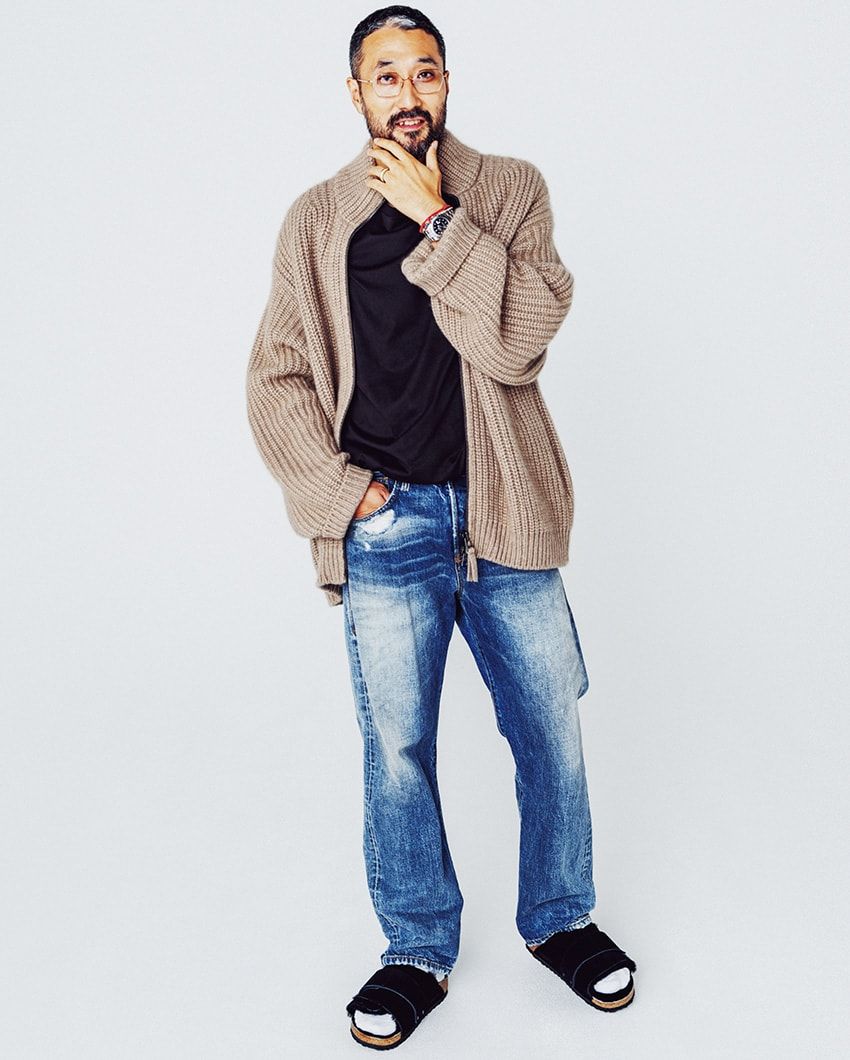 Tシャツ×デニムに合うアウター「アンフィル 」のニットジャケット。その理由はいかに？ - 1枚目の画像