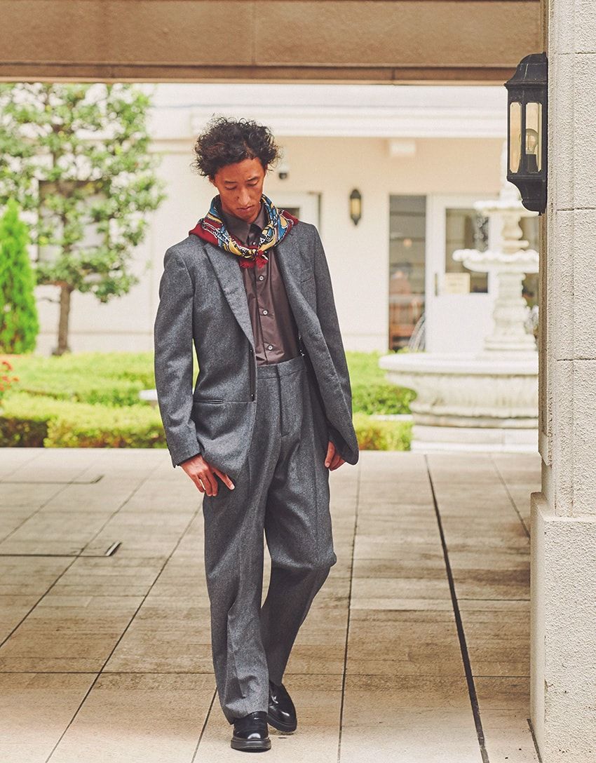 波に乗るかの如く、軽やかに。プロサーファー・河村海沙が着こなす「エルメス」の最新 - 1枚目の画像