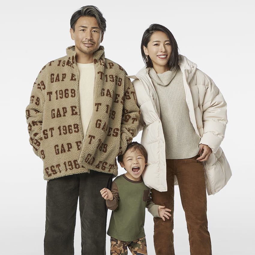 冨永 愛さん親子、魔裟斗さんファミリーらが「GAP」姿で登場。こんな家族写真、最高だ！ - 6枚目の画像
