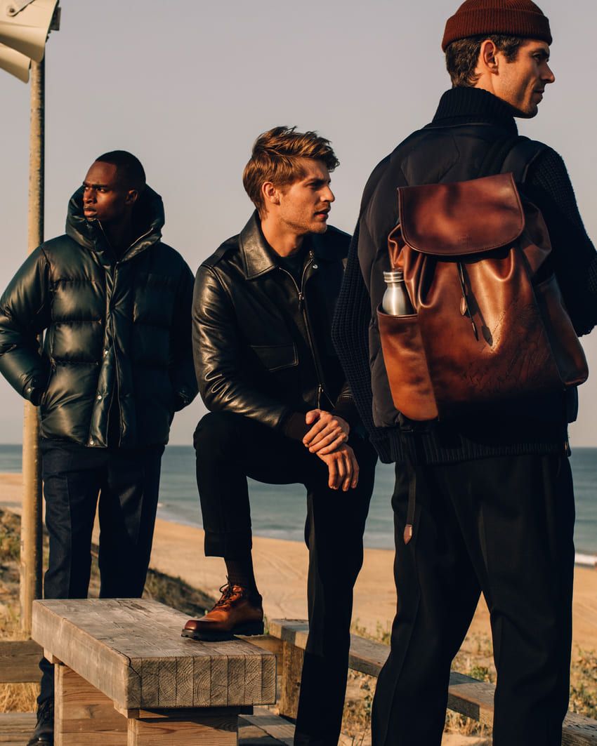 1963年製「ランドローバー」を「ベルルッティ」がカスタム。渋すぎるヴィンテージ車を受注生産で販売！ - 17枚目の画像