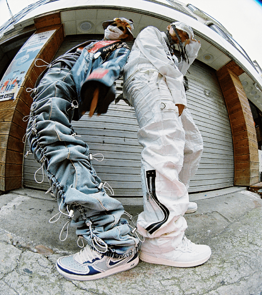 ひと皮剥ける「エア フォース 1」、2層構造になった下には名門カラーが。靴紐がもらえるイベントも！ - 3枚目の画像