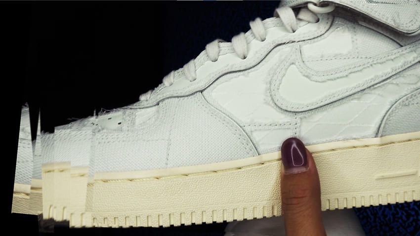 ひと皮剥ける「エア フォース 1」、2層構造になった下には名門カラーが。靴紐がもらえるイベントも！ - 33枚目の画像