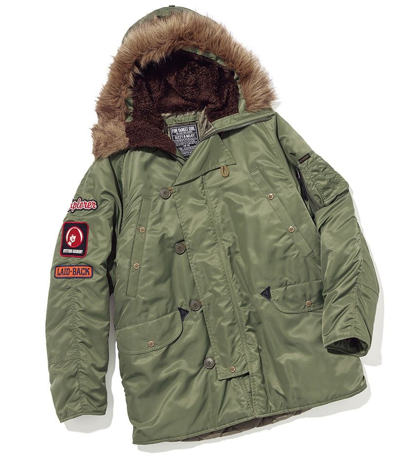 ミリタリーアウターがリバイバル！現代的＆大人っぽく見せるキモは“素材”にあり - 2枚目の画像