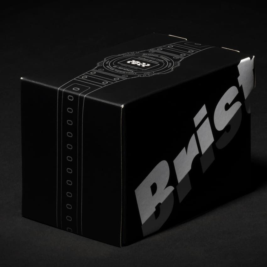 4年に一度の「Gショック」コラボがF.C.R.B.から。裏蓋にはサッカー熱を加速させる2022刻印あり！ - 7枚目の画像