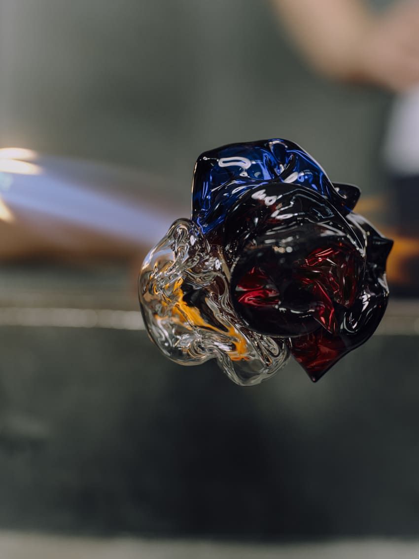 「ルイ・ヴィトン」の“飛び出すキャップ”。アートな価値を持つシリアルナンバー入りのフレグランス - 9枚目の画像