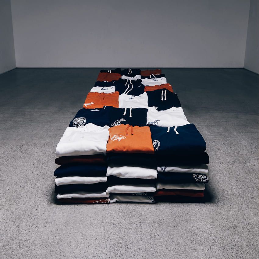 「WHR×レイニングチャンプ」のアップサイクルなスウェット。限定品の証は随所のステッチワーク - 13枚目の画像