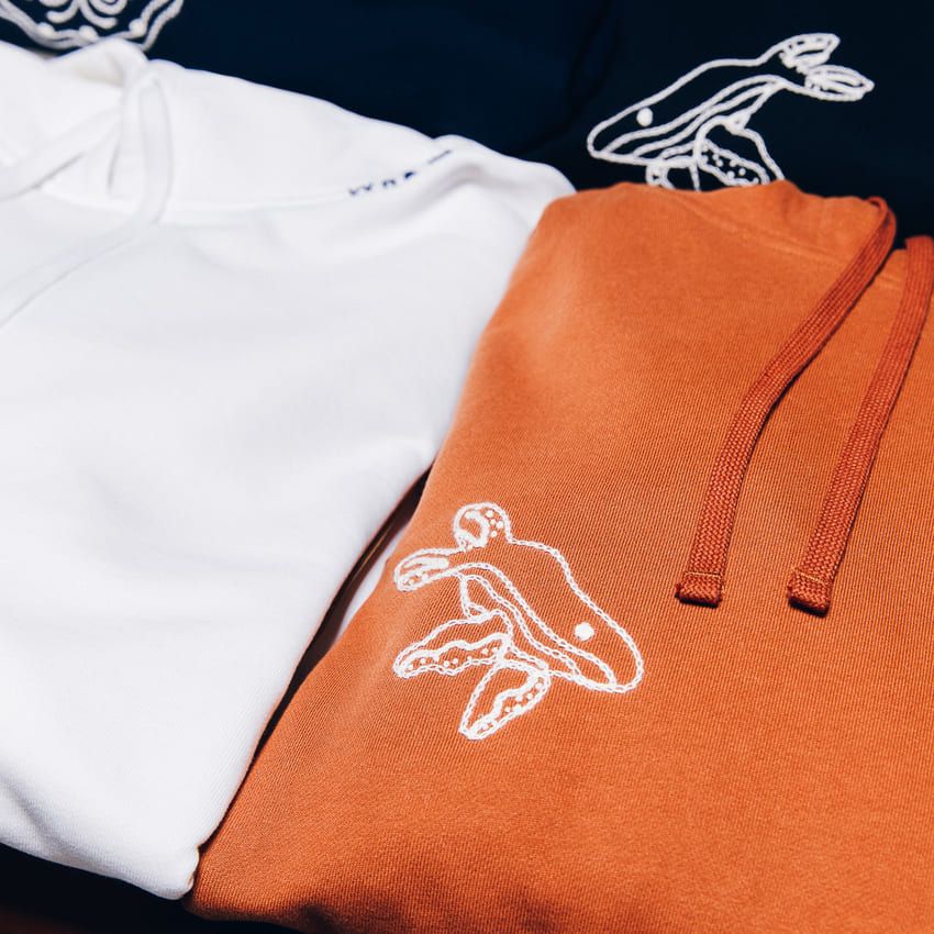 「WHR×レイニングチャンプ」のアップサイクルなスウェット。限定品の証は随所のステッチワーク - 10枚目の画像