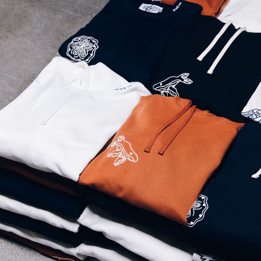 「WHR×レイニングチャンプ」のアップサイクルなスウェット。限定品の証は随所のステッチワーク - 11枚目の画像