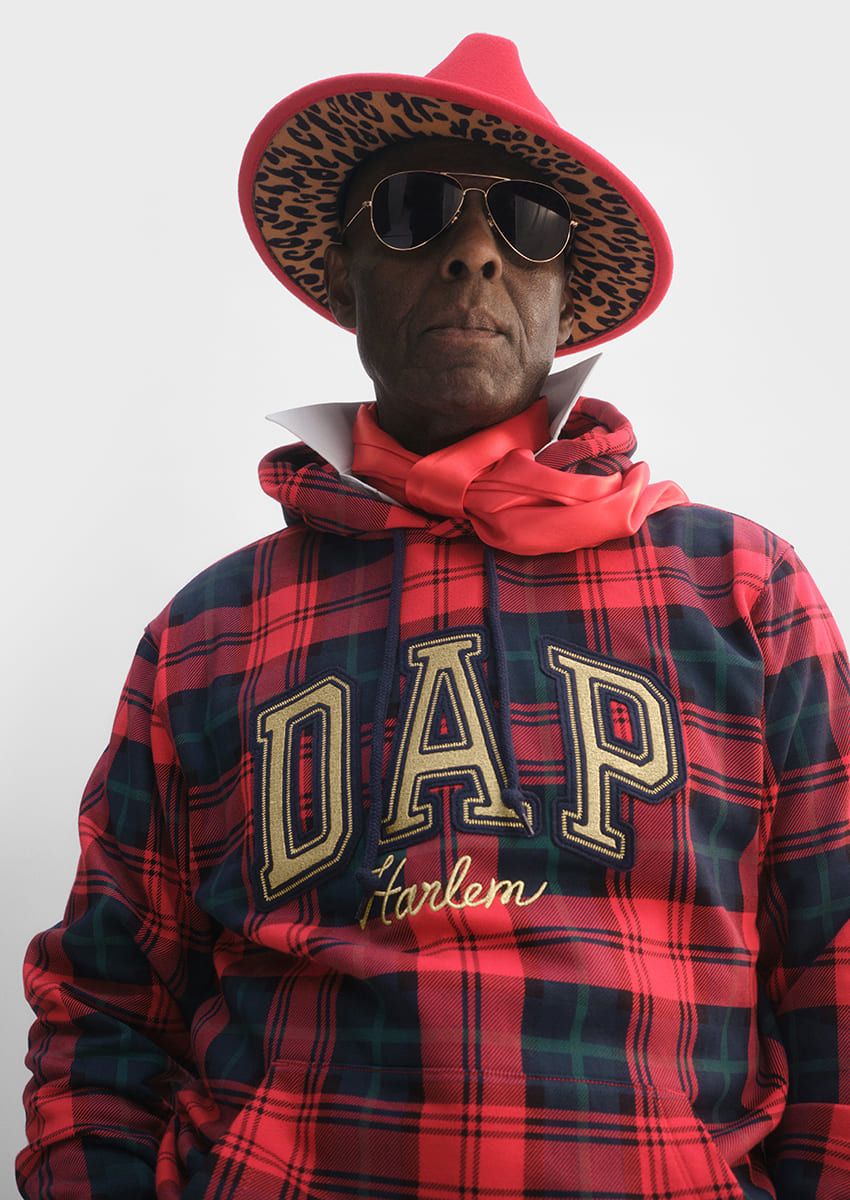 “DAP”ロゴの「GAP」はダッパー・ダンとのコラボ作。ヒップなパーカは12月1日に発売！ - 3枚目の画像
