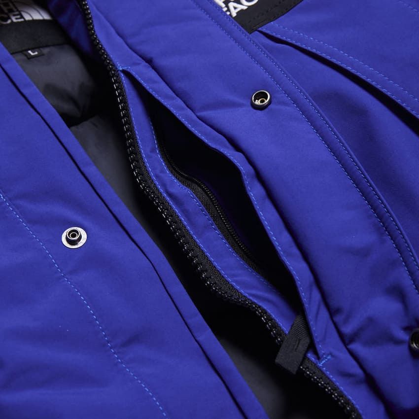 投資する価値あり！「ザ・ノース・フェイス」世界基準の最新ダウン3選 - 3枚目の画像