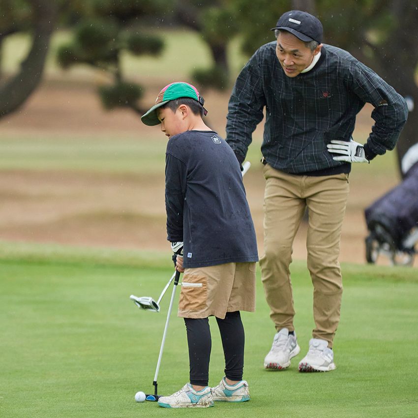 雨を吹き飛ばす満面の笑顔。オーシャンズの人気イベント「親子ゴルフvol.4」をレポート！ - 26枚目の画像