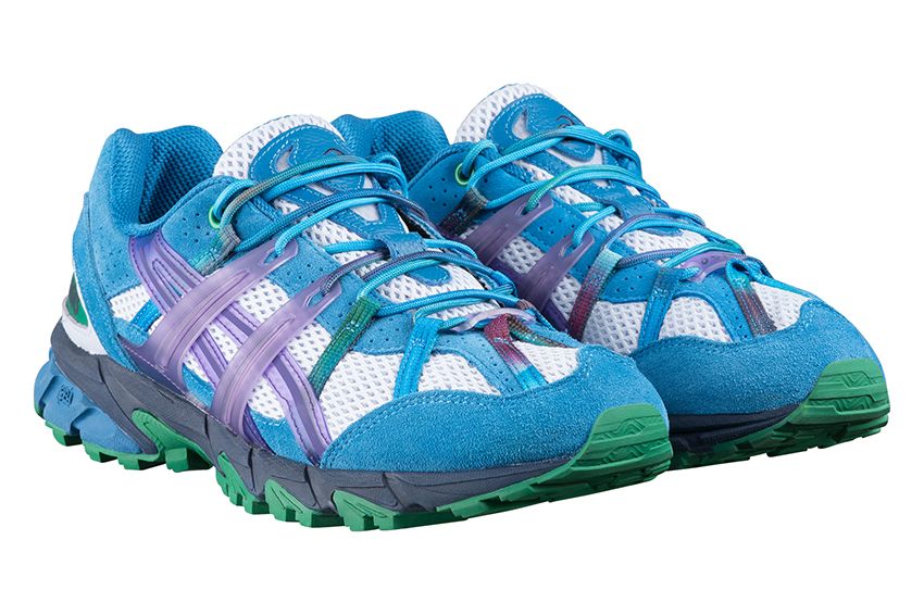 「A.P.C. / ASICS」初コラボ。スパイラルマークになった“A”がアイコンで3色展開、靴紐はタイダイ！ - 4枚目の画像