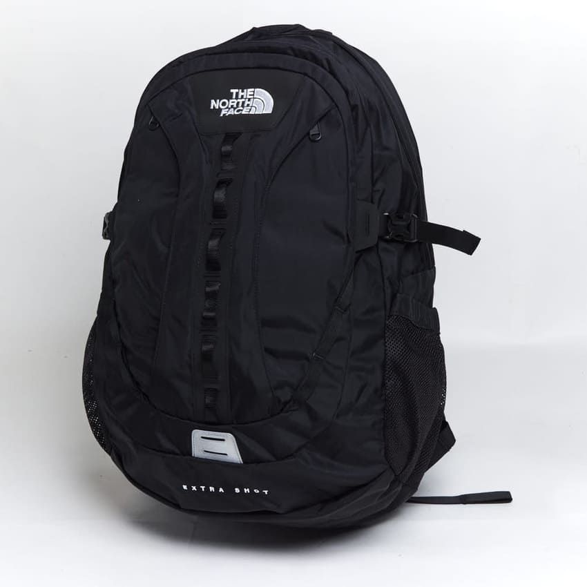 街角人気ナンバーワン。ザ・ノース・フェイスの「黒リュック」最新作4選 - 1枚目の画像