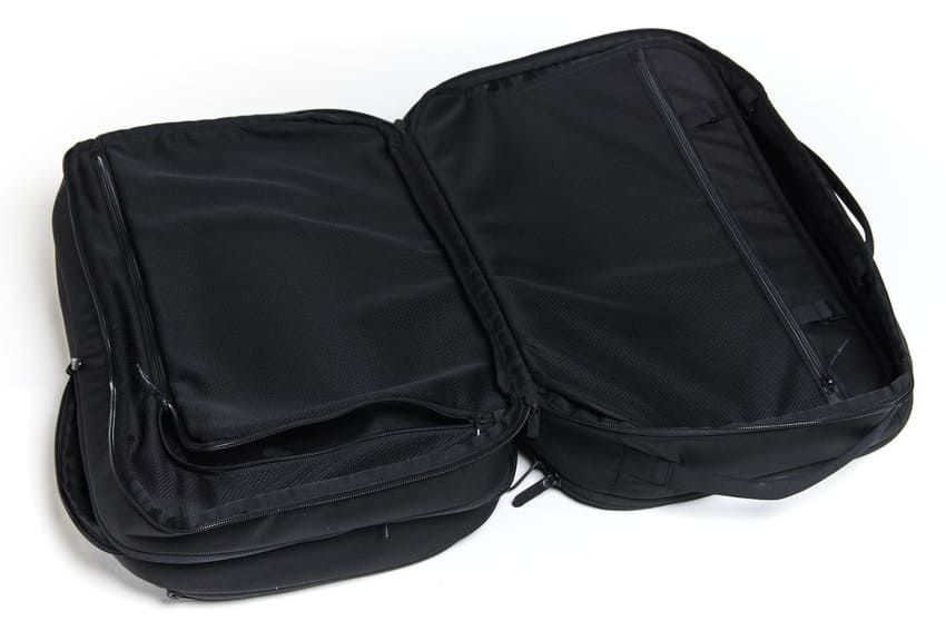 街角人気ナンバーワン。ザ・ノース・フェイスの「黒リュック」最新作4選 - 11枚目の画像