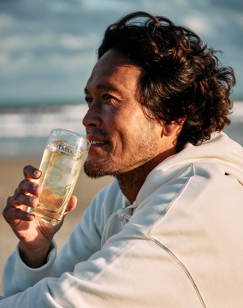 海のウイスキー「タリスカー10年」はアウトドアで飲むと格別。肉との相性も抜群だ - 5枚目の画像