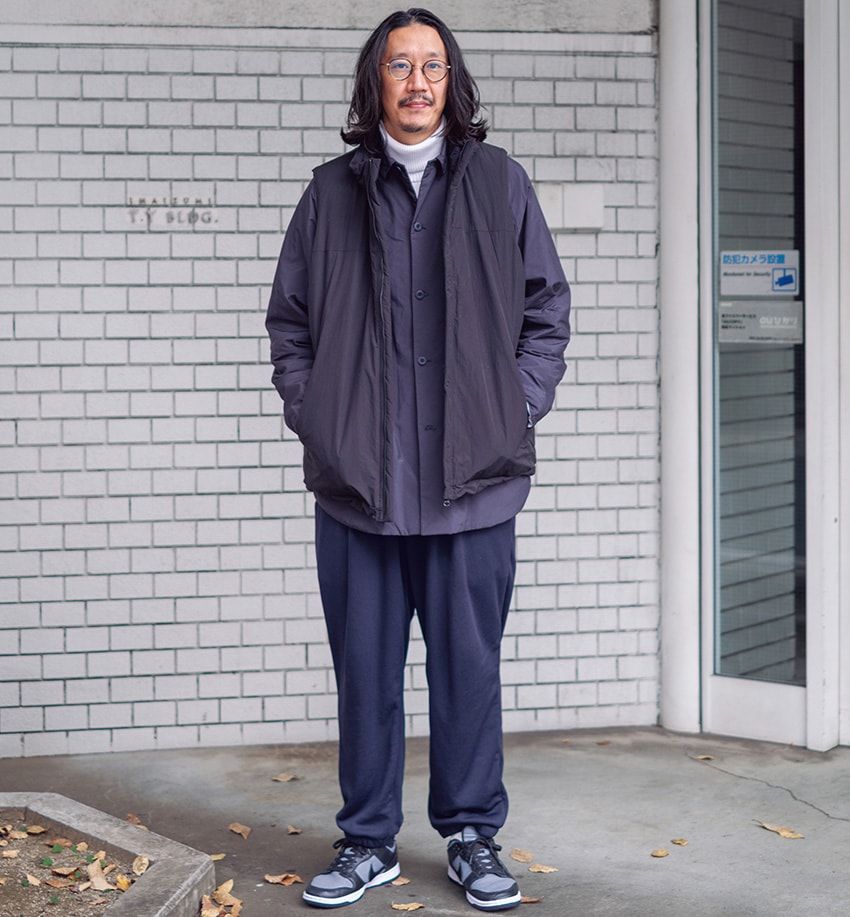 街角のリアルトレンド色は「ダークブルー」！ ほぼ“全身、青い”大人たちをパパラッチ - 6枚目の画像