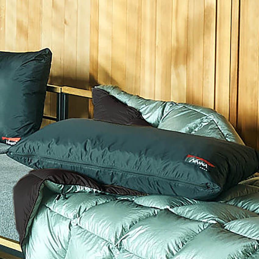 「ナンガ」のインテリアが登場！ オーロラテックス採用の寝袋っぽいクッションとか最高！ - 16枚目の画像