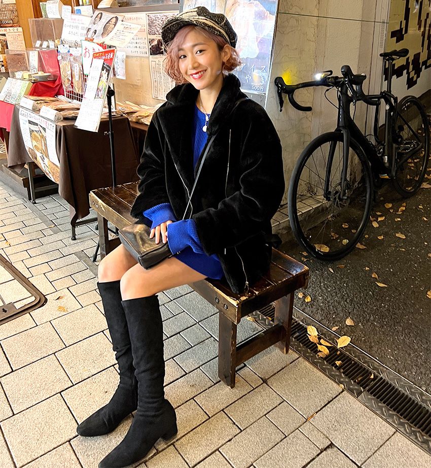 “頭にタオル”姿のたい焼き店の看板娘は、私服姿でイメージが違っていた - 20枚目の画像