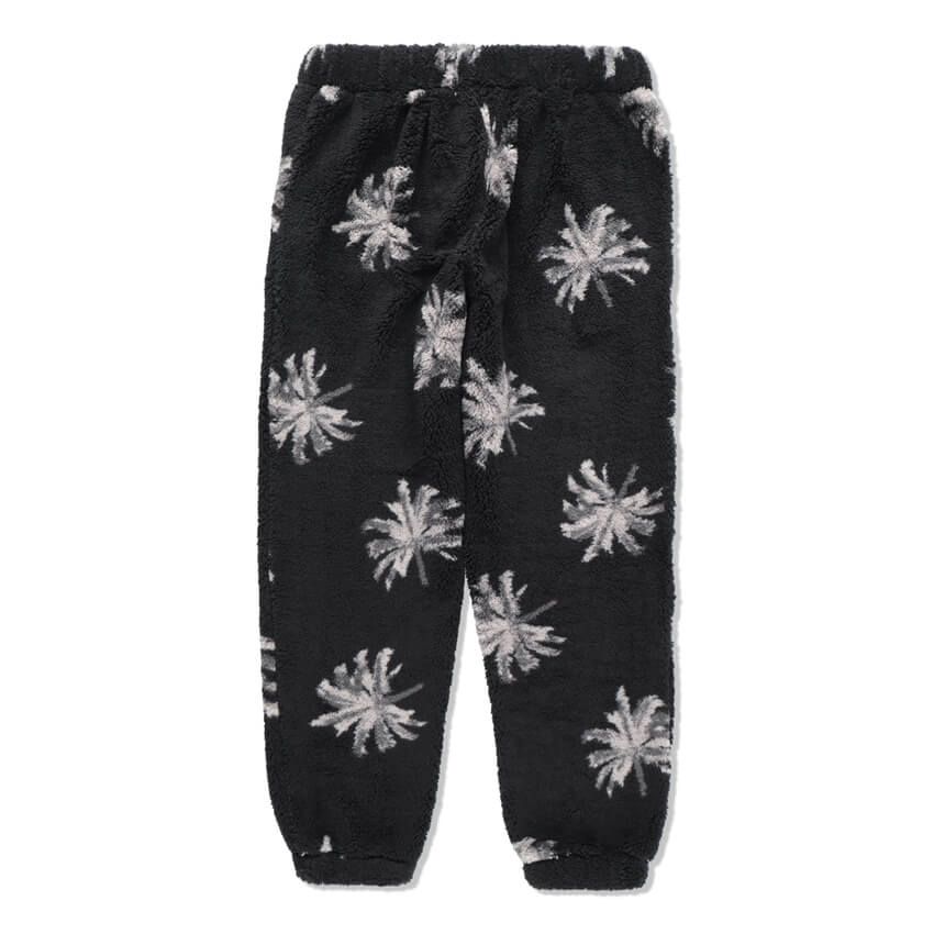 大森南朋が着た“冬のパームツリー”服は「ウィンダンシー」のボアシリーズ - 14枚目の画像