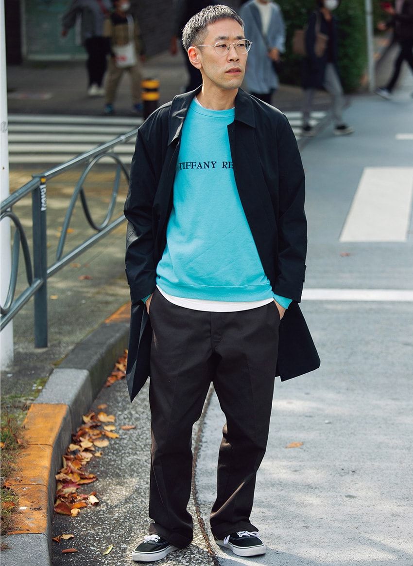 着こなしのポイントは「青」。大人の冬ファッションを軽快に見せるカラーコーデ術 - 6枚目の画像