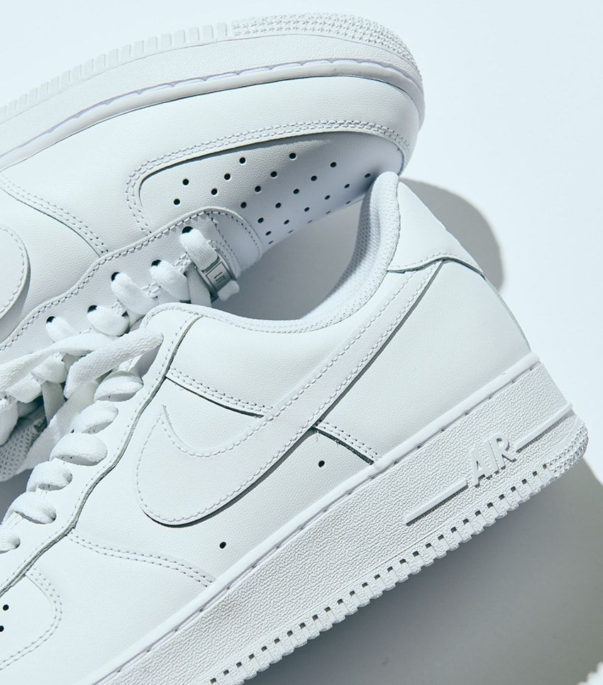 支持率No.1は「エア フォース 1」。スタイリストが仕事でヘビロテするモノトーンスニーカー5選 - 14枚目の画像